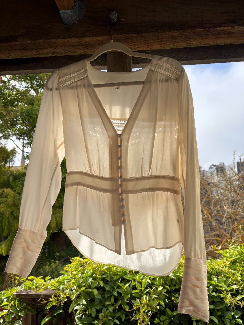 Romantic Veronica Beard Ivory Silk Blouse